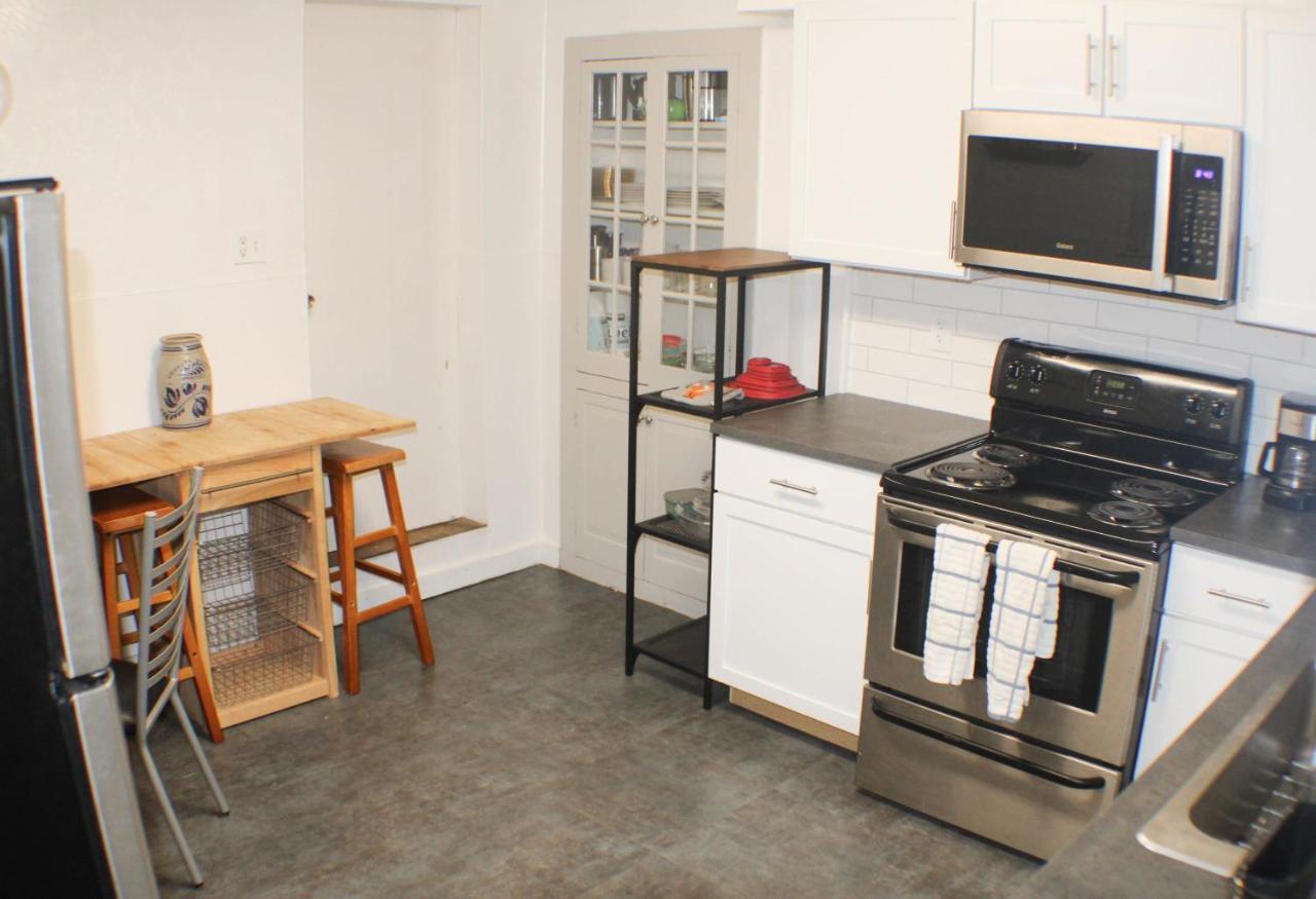 Urban Oasis - 3Br 2Ba - City View- Private Parking Pittsburgh Exteriör bild