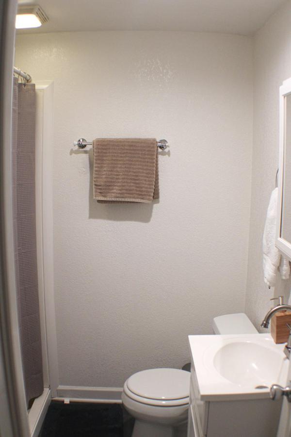 Urban Oasis - 3Br 2Ba - City View- Private Parking Pittsburgh Exteriör bild